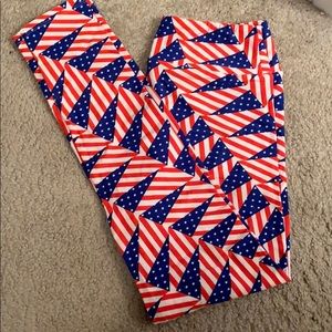 LulaRoe One Size Legging- Fourth of July